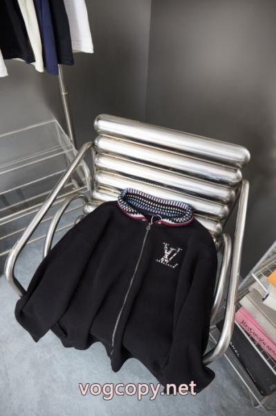コート超激得新品 限定版プリント 軽やかな素材感偽物 ブランドLOUIS VUITTON 1