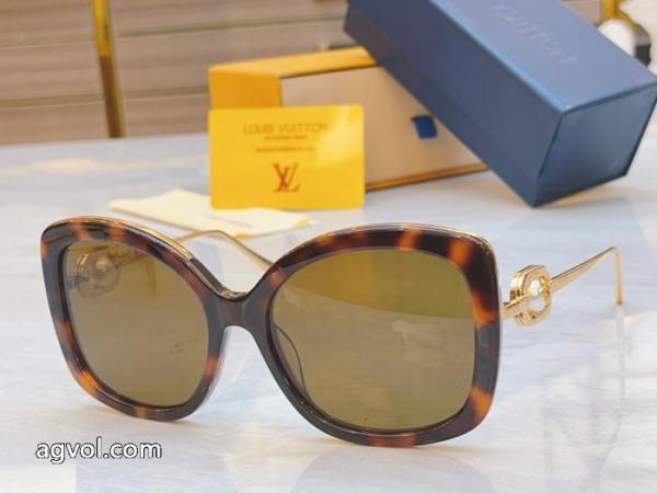 激安 ブランドLOUIS VUITTONサングラスカジュアルに使える 激安上品 セールで破格.. 1