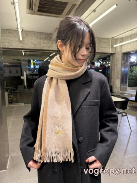 最も注目する プラスサイズ 魅力的マフラーLOUIS VUITTONスーパーコピー2026 2