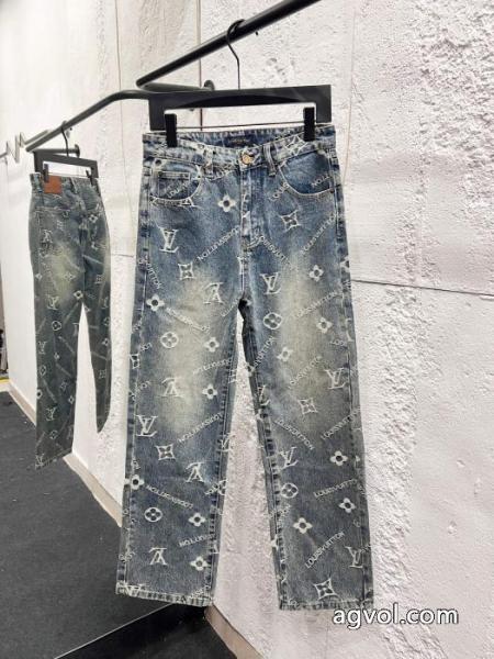 ジーンズ通勤の定番 着まわしアクセント 破格の激安セールLOUIS VUITTON偽 ブランド 1