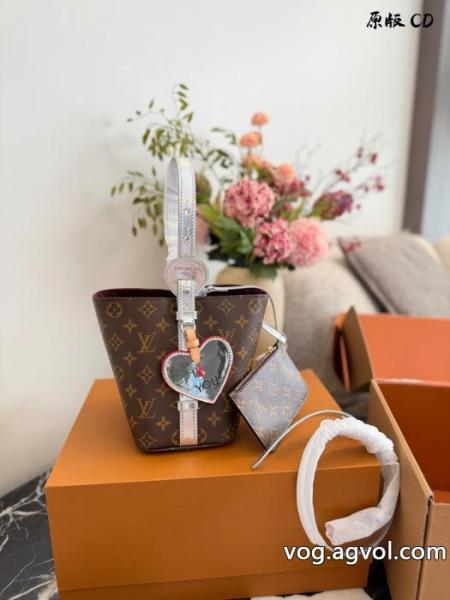 若々しい雰囲気 カラバリ豊富 在庫を確保ブランド アクセサリー 激安バッグLOUIS VUITTON 0 