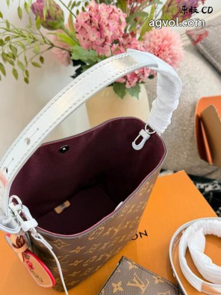 若々しい雰囲気 カラバリ豊富 在庫を確保ブランド アクセサリー 激安バッグLOUIS VUITTON 5 