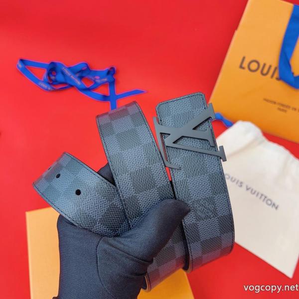 ルイ ヴィトンスーパー コピー ブランド 専門店 ベルト目前の注目ブランド 大人カジュアル 新作到着.. 0