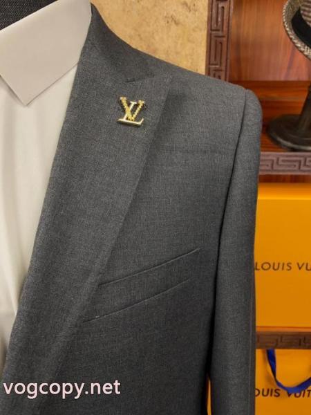 オススメな秋冬新作 格好良い 人気新作 ロゴ入り スーツコピー 商品 販売LOUIS VUITTON.. 3
