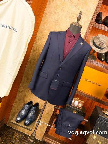 タイムセール開催中! 限定セール大人気 VIP価格 海外発コピー 品 ブランドルイ ヴィトンスーツ.. 0