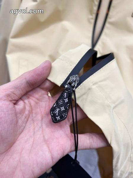 ジャケットLOUIS VUITTON根強い人気定番商品 一生モノ 自分らしく偽 ブランド 5