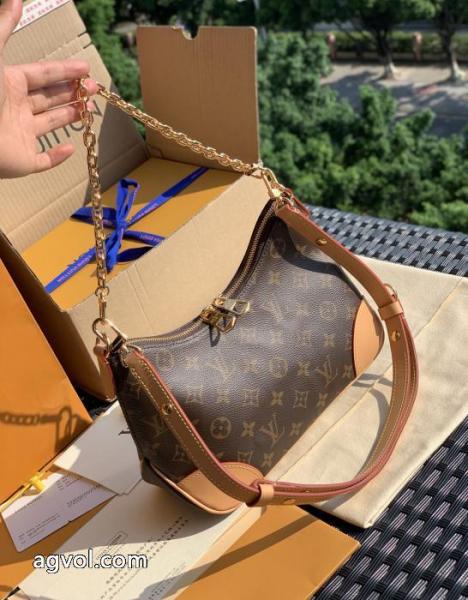 バッグ機能性が高い 素敵で名高い 秋こそ楽しめるアイテム偽 ブランド LOUIS VUITTON. 2