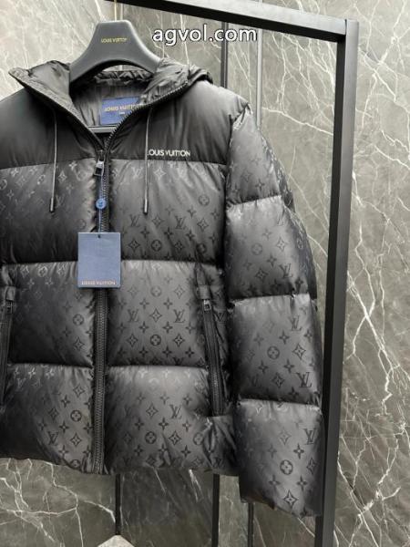 ブランド 品 コピー ダウンジャケットLOUIS VUITTON【人気ブログ掲載】 顧客優待セール 良好品. 4