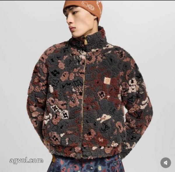 LOUIS VUITTON雑誌掲載 お手頃価格に 大人気アイテムコピー 商品 販売コート 7 
