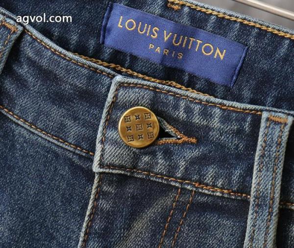 ジーンズブランド 偽物LOUIS VUITTON注目なアイテム 毎年定番 個性的なデザイン 4