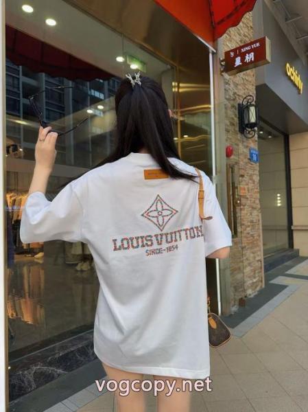 Tシャツルイ ヴィトン定番人気商品 大胆に 2026年用ブランド 激安 6
