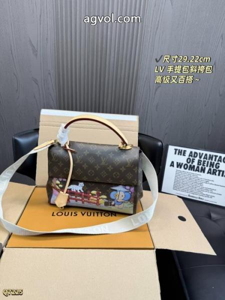 バッグ人気商品登場 新作入荷定番人気 スタイルアップ効果スーパー コピー 安心 LOUIS VUITTON 4