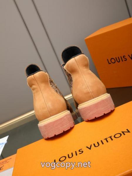 2026流行り 旬の気分を絶妙に 着心地抜群LOUIS VUITTONブランド 偽物 激安スニーカー 3