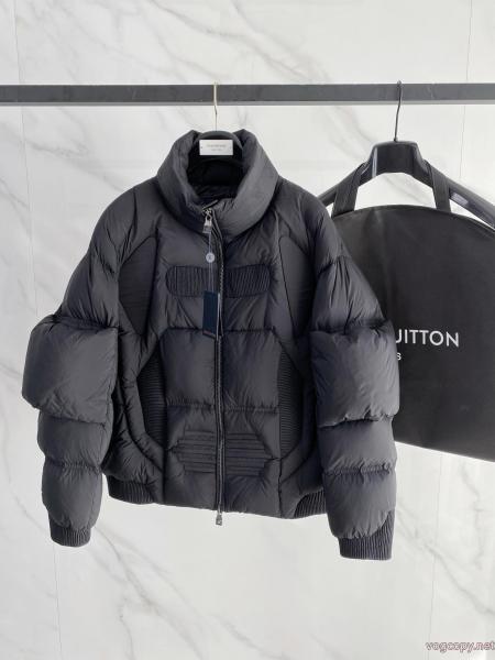 今旬のシルエットバランス VIP 先行セール2026年冬 おしゃれの幅が広がりLOUIS VUITTONブランド 偽物 通販 ダウンジャケット. 0