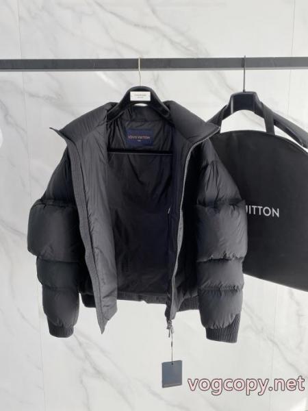 今旬のシルエットバランス VIP 先行セール2026年冬 おしゃれの幅が広がりLOUIS VUITTONブランド 偽物 通販 ダウンジャケット. 4