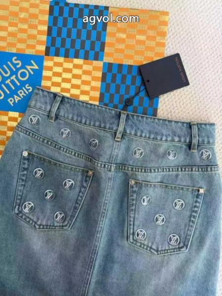 雑誌掲載アイテム 好印象な上品スタイル 最新作期間限定セールスーパー コピー 品 スラックスLOUIS VUITTON.. 5