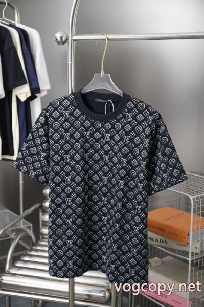 Tシャツ定価より50%OFF 高級感 超安値 雑誌掲載LOUIS VUITTONブランド コピー ショップ 2