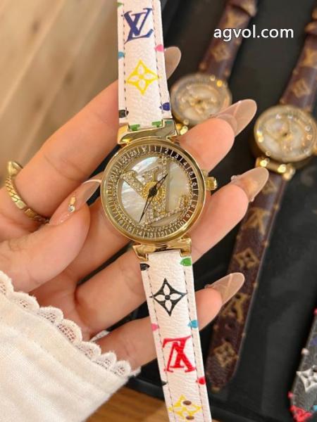 スーパー コピー ブランドLOUIS VUITTONセール中 2026冬更新人気商品 万能アイテム 腕時計.. 3