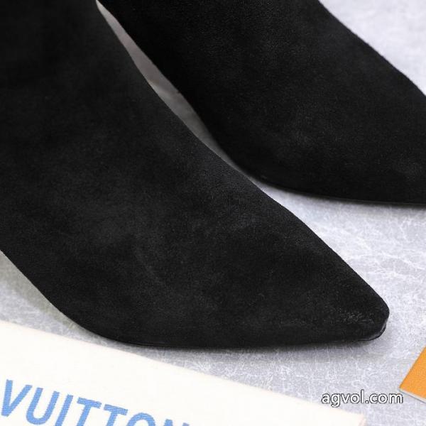 2026トレンドファッション新品 魅力が光る 復古風LOUIS VUITTONスーパー コピー靴 ブーツ. 3
