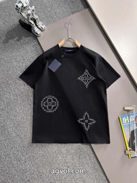 LOUIS VUITTONブランド コピー 専門店韓国人気 カジュアルの定番 人気高いアイテムTシャツ 5