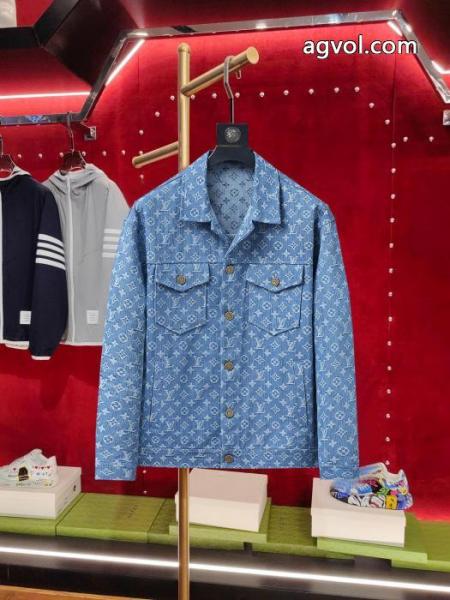 ルイ ヴィトン 長袖Tシャツ人気急上昇中 最旬のスタイル オシャレに欠かせない!ブランド スーパー コピー.. 1