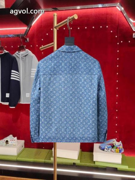 ルイ ヴィトン 長袖Tシャツ人気急上昇中 最旬のスタイル オシャレに欠かせない!ブランド スーパー コピー.. 2