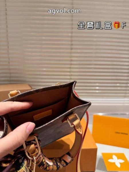 ブランド 偽物 激安 通販2026秋冬の必須アイテム 超人気新作登場 時間は有限セールLOUIS VUITTONバッグ 2