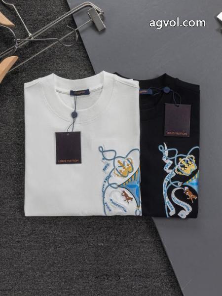 ブランド コピー 品即発&お取寄せ 最高な材料 シックでお洒落なLOUIS VUITTON半袖Tシャツ 3