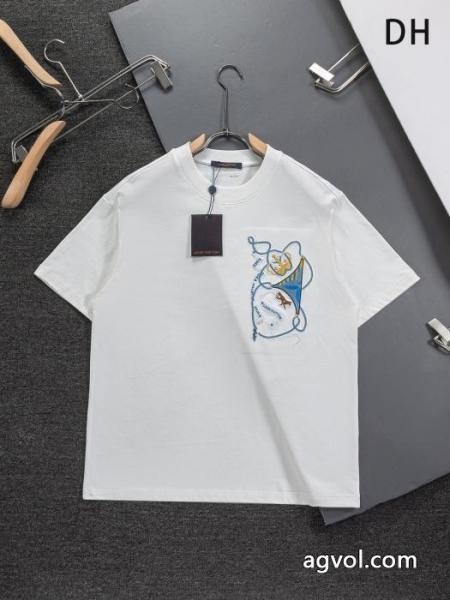 ブランド コピー 品即発&お取寄せ 最高な材料 シックでお洒落なLOUIS VUITTON半袖Tシャツ 4