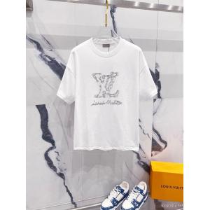 セレブ風  新入荷アイテムの通販 毎日はちょっとイイ秋冬新品LOUIS VUITTONブランド 通販 激安Tシャツ