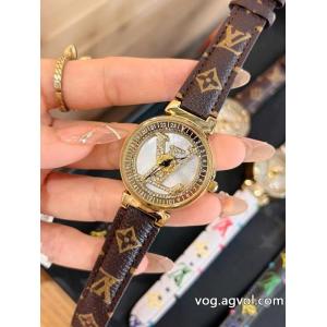 スーパー コピー ブランドLOUIS VUITTONセール中 2026冬更新人気商品 万能アイテム    腕時計..