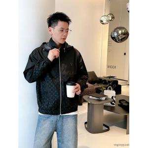 数量限定特売品 2026aw 注目を集めるLOUIS VUITTONジャケットブランド スニーカー 激安