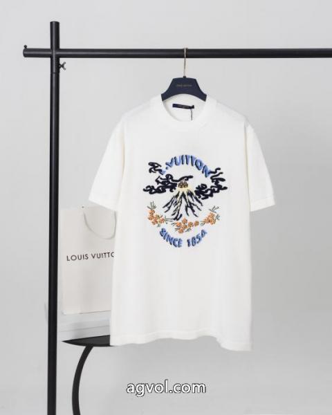 偽物 ブランド 販売おしゃれ上級者に着 セール中 スタイリッシュな印象TシャツLOUIS VUITTON 1