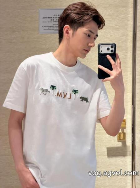 男女共用 シルエットな雰囲気 手持ち&ショルダー掛けTシャツLOUIS VUITTONスーパー ブランド コピー 0 