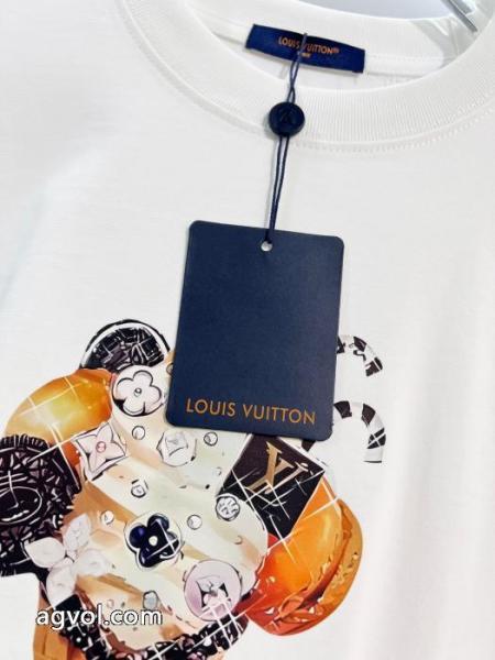 LOUIS VUITTONスーパー コピー ブランド 専門店肌触りがとても良い 絶妙な抜け感 定番最新作 半袖Tシャツ.. 4