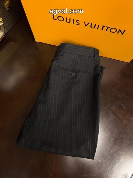 ファッションに役立つ 芸能人愛用 最高ランク 2026スーパーコピースーツLOUIS VUITTON.. 5 