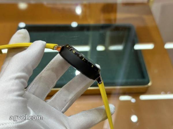 LOUIS VUITTON 腕時計NO.1人気 最終セール 入手困難ブランド スニーカー 激安.. 3