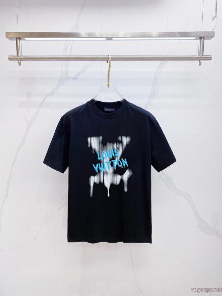 激安 通販 専門店LOUIS VUITTONTシャツ弾力性の高い 2026ss トレンド 高級感を演出 0
