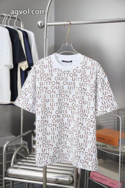 定番人気 新作限定 お買い得セールLOUIS VUITTON偽 ブランド サイト半袖Tシャツ 1