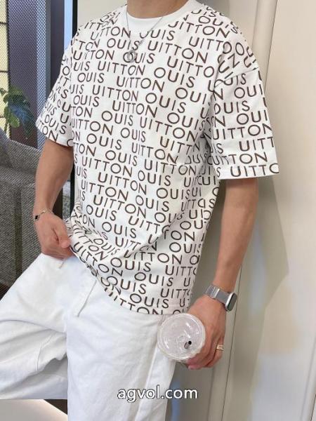 定番人気 新作限定 お買い得セールLOUIS VUITTON偽 ブランド サイト半袖Tシャツ 4