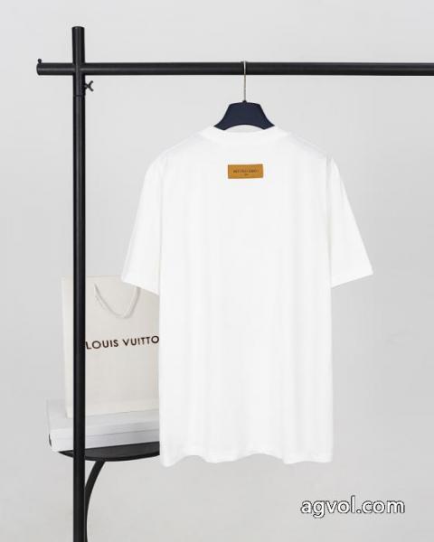 最新作期間限定セール 2026秋冬の定番新品 品質保証低価半袖Tシャツ偽 ブランド 通販ルイ ヴィトン 2