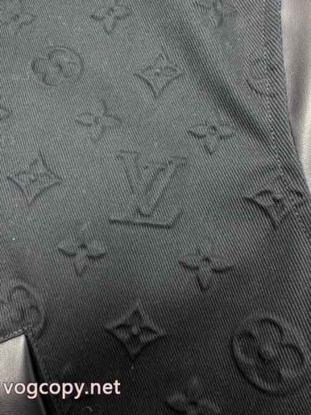 スーパー コピー 品ジャケット新作人気 必需品 雑誌で話題の商品LOUIS VUITTON 4