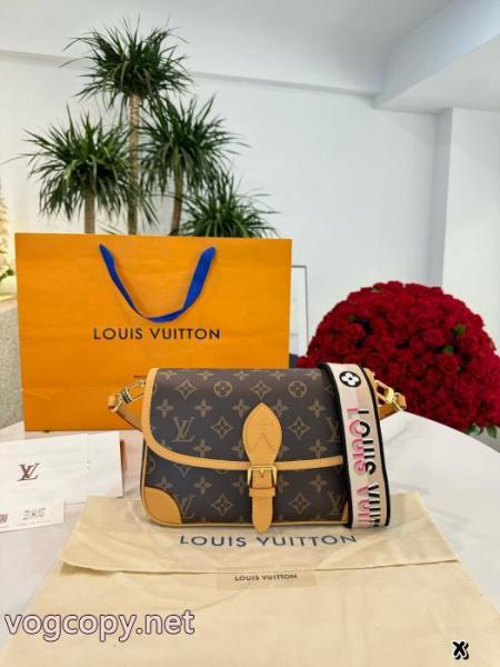 コピー 商品 ブランドLOUIS VUITTONバッグ即日発送 今年の秋冬先行販売新作 話題の新作到着 1