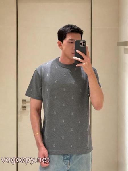 スーパー コピーTシャツLOUIS VUITTON雑誌掲載アイテム 最終セール 期限限定! 4