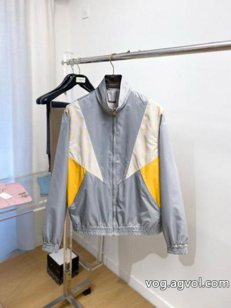 コピー ブランド 販売LOUIS VUITTON新作可愛い花柄 格好良い 肌触り最高ジャケット 0