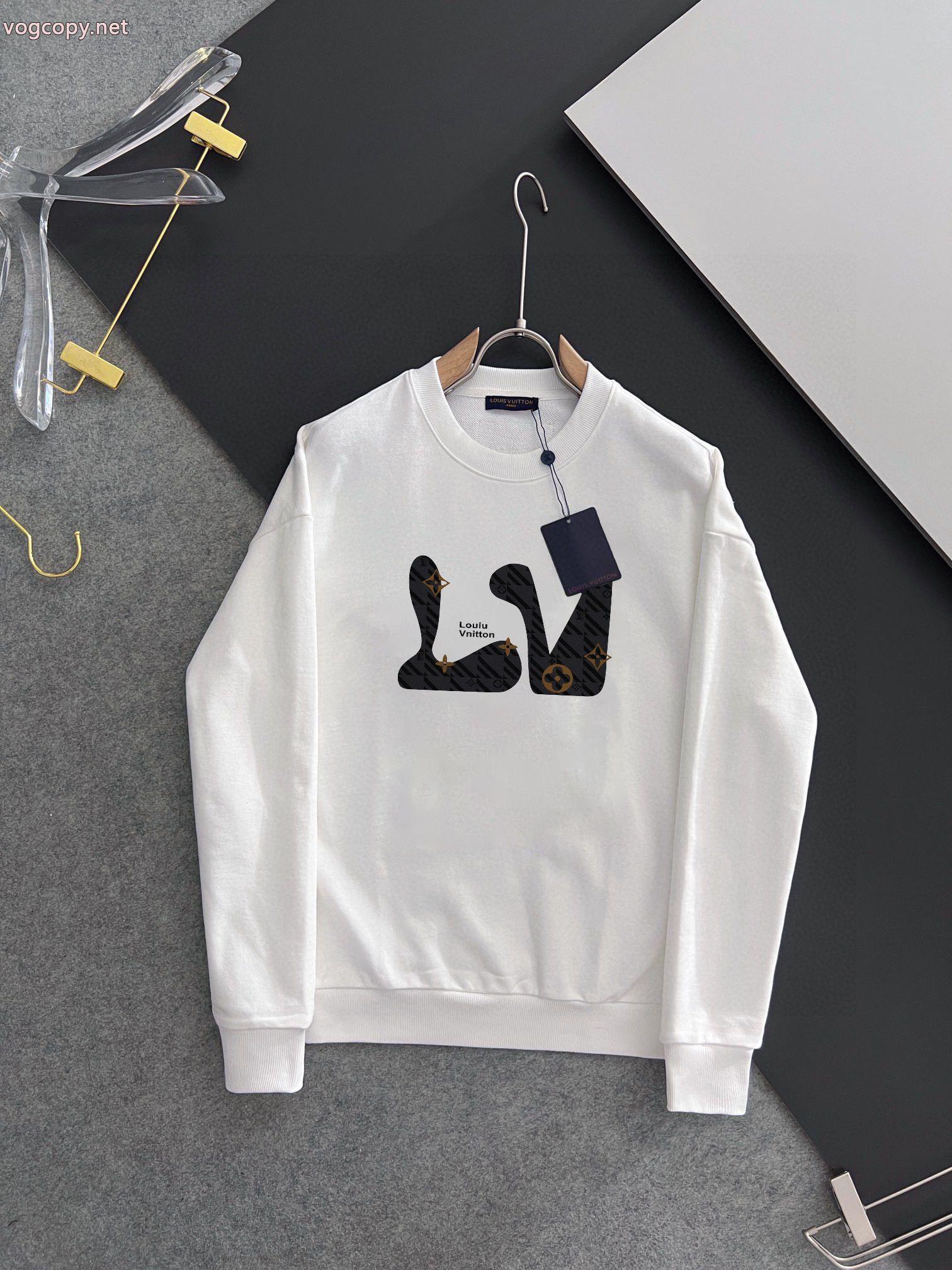 爽快感が絶妙にマッチ 限定生産品 人目を引く存在感パーカーコピー 通販LOUIS VUITTON 5