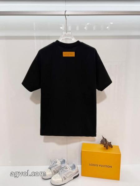 ブランド 通販店半袖TシャツLOUIS VUITTON抜群な新鮮度 特別価格! 2026秋冬に人気のトレンド新作 5