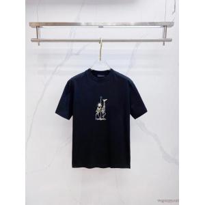 海外超人気 2026秋冬新作 上品スタイルルイ ヴィトンTシャツコピー 通販