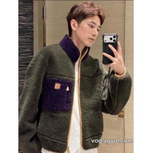 コートLOUIS VUITTON個性的な美品 価格帯が魅力的 独特ブランド コピー 販売