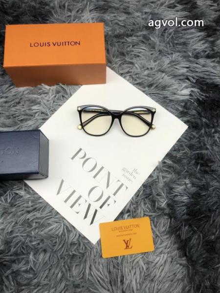 サングラスコピー ブランド人気が続行限定アイテム 海外販売開始 アイドル着用LOUIS VUITTON 5 